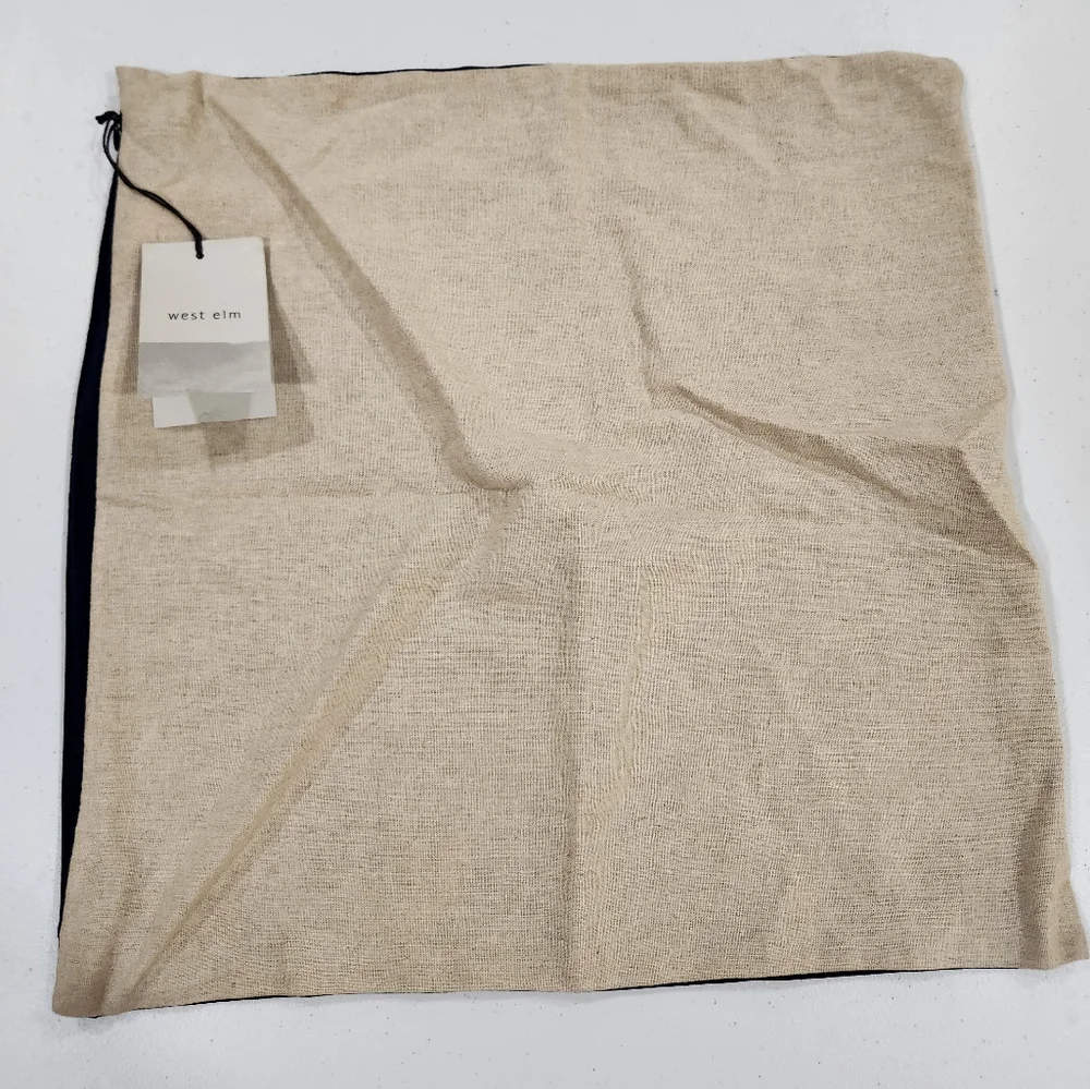 West Elm NWT 100% Silk 18X18 Geometric Patterned Pillow Cover Cases Set Of 2